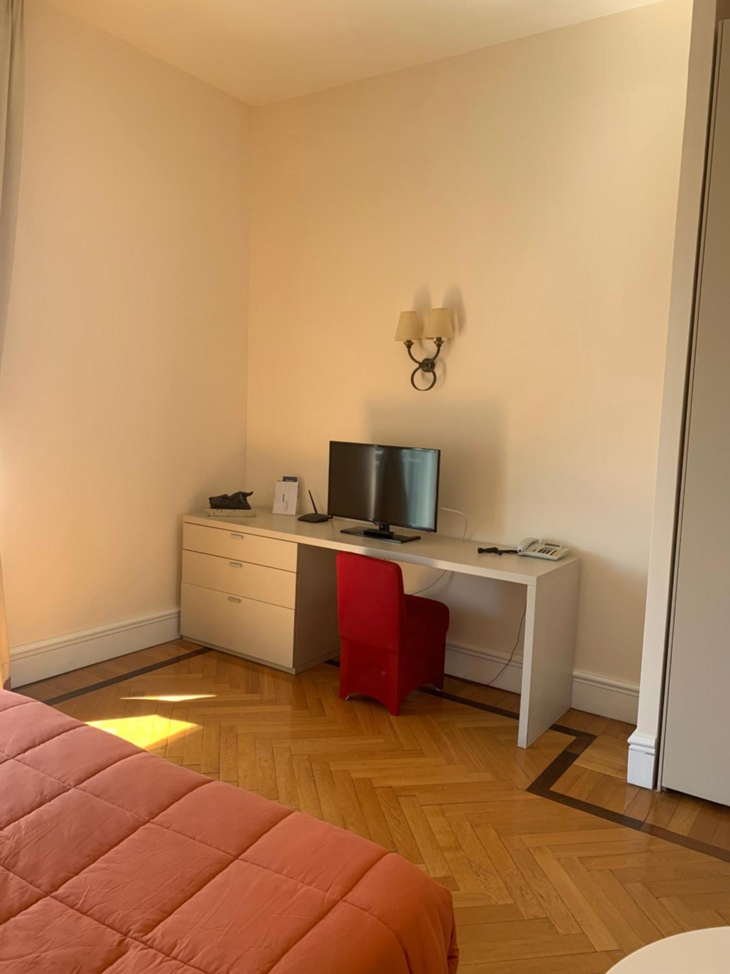 Residence Gli Angioini Srl Napoli Eksteriør bilde
